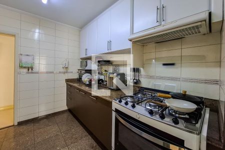 Apartamento à venda com 173m², 3 quartos e 3 vagas Apartamento à venda com 173m², 3 quartos e 3 vagasCozinha