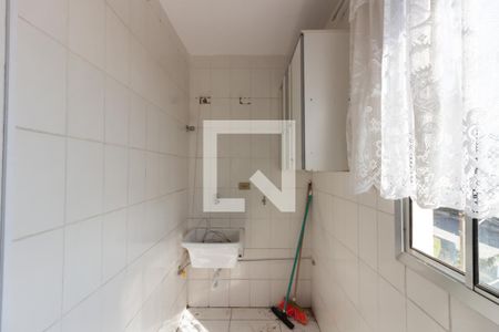 Apartamento para alugar com 68m², 2 quartos e 1 vagaÁrea de Serviço