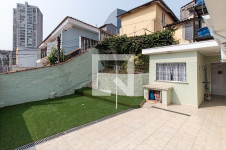 Casa para alugar com 200m², 4 quartos e 1 vagaQuintal