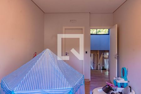 Casa à venda com 330m², 4 quartos e 4 vagasQuarto 