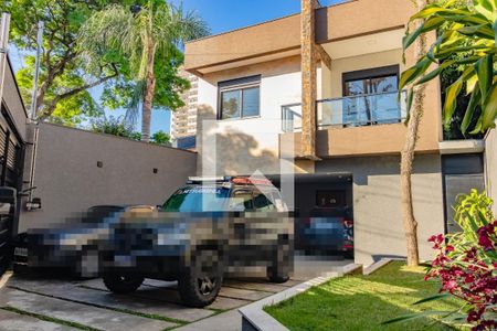 Casa à venda com 330m², 4 quartos e 4 vagasÁrea externa 