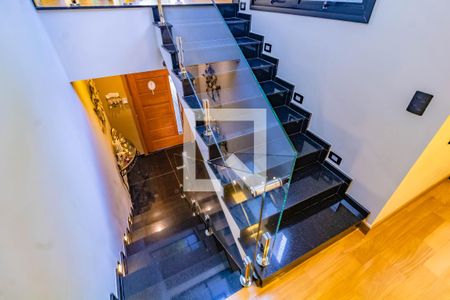 Casa à venda com 330m², 4 quartos e 4 vagasEscada