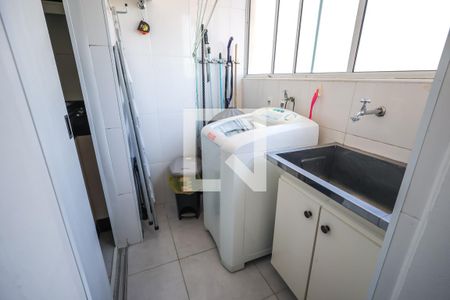 Apartamento à venda com 64m², 2 quartos e 1 vagaÁrea de Serviço