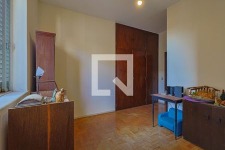 Casa à venda com 380m², 4 quartos e 4 vagas Casa à venda com 380m², 4 quartos e 4 vagasQuarto 3