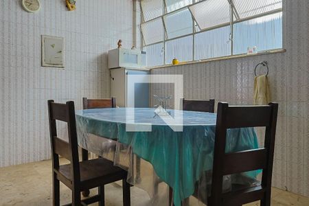 Casa à venda com 380m², 4 quartos e 4 vagas Casa à venda com 380m², 4 quartos e 4 vagasCopa/Cozinha