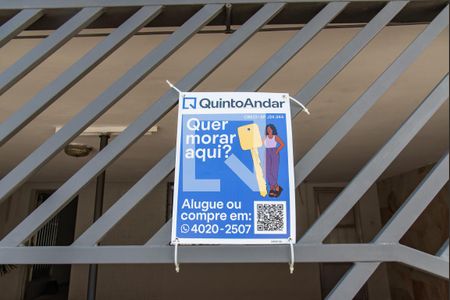 Casa à venda com 240m², 3 quartos e 2 vagasPlaca