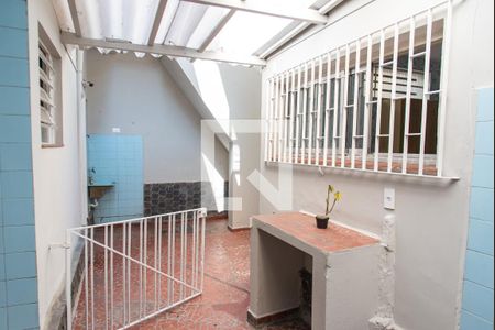 Casa à venda com 240m², 3 quartos e 2 vagasQuintal