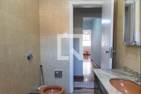 Casa à venda com 240m², 3 quartos e 2 vagasBanheiro