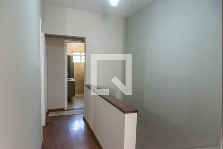 Casa à venda com 240m², 3 quartos e 2 vagasHall dos quartos
