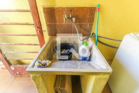 Casa à venda com 200m², 3 quartos e 2 vagas Casa à venda com 200m², 3 quartos e 2 vagasÁrea de Serviço 2