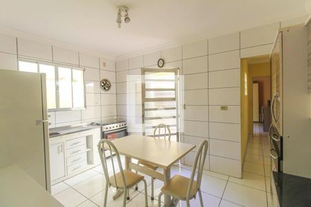 Casa à venda com 200m², 3 quartos e 2 vagas Casa à venda com 200m², 3 quartos e 2 vagasCozinha 1