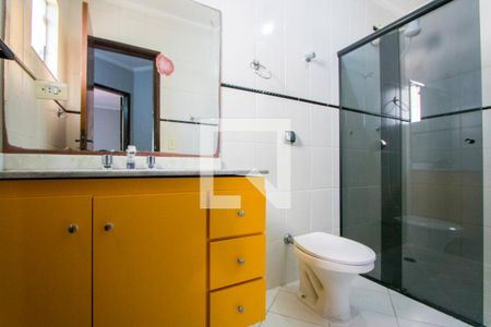 Casa à venda com 107m², 2 quartos e 2 vagasBanheiro