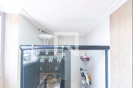 Apartamento à venda com 69m², 2 quartos e 2 vagas Apartamento à venda com 69m², 2 quartos e 2 vagasBanheiro do Quarto 2