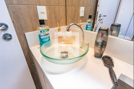 Apartamento à venda com 69m², 2 quartos e 2 vagas Apartamento à venda com 69m², 2 quartos e 2 vagasBanheiro do Quarto 2