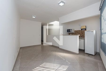Casa para alugar com 80m², 1 quarto e 2 vagas Casa para alugar com 80m², 1 quarto e 2 vagasCozinha