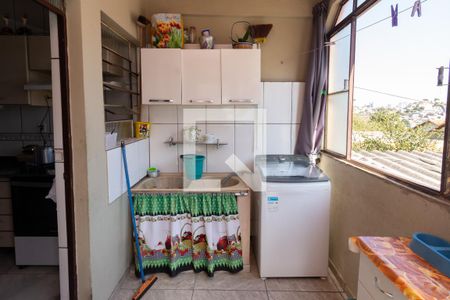 Casa à venda com 330m², 6 quartos e 2 vagas Casa à venda com 330m², 6 quartos e 2 vagasÁrea de Serviço