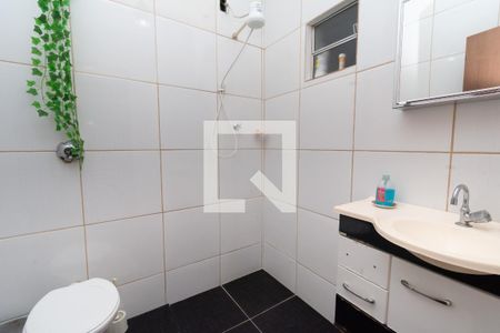 Casa à venda com 330m², 6 quartos e 2 vagas Casa à venda com 330m², 6 quartos e 2 vagasCasa 2 | Banheiro Social