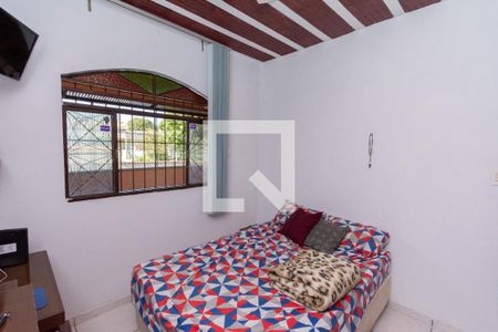 Casa à venda com 330m², 6 quartos e 2 vagas Casa à venda com 330m², 6 quartos e 2 vagasQuarto 2
