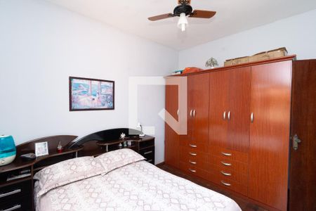 Casa à venda com 330m², 6 quartos e 2 vagas Casa à venda com 330m², 6 quartos e 2 vagasQuarto 3