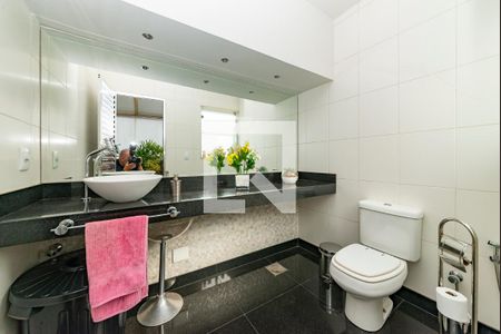 Apartamento à venda com 247m², 3 quartos e 2 vagasLavabo