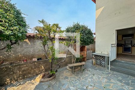 Casa à venda com 360m², 3 quartos e 4 vagas Casa à venda com 360m², 3 quartos e 4 vagasÁrea Externa