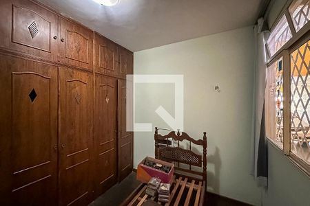 Casa à venda com 360m², 3 quartos e 4 vagas Casa à venda com 360m², 3 quartos e 4 vagasQuarto 3