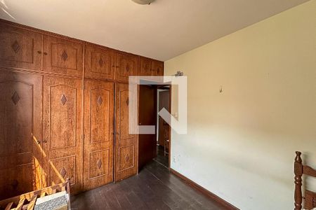 Casa à venda com 360m², 3 quartos e 4 vagas Casa à venda com 360m², 3 quartos e 4 vagasQuarto 3