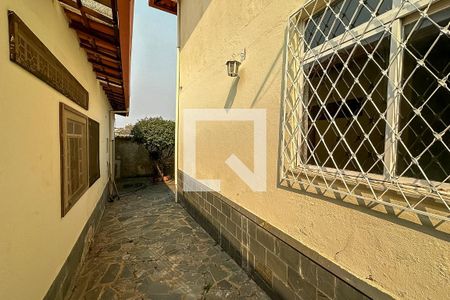 Casa à venda com 360m², 3 quartos e 4 vagas Casa à venda com 360m², 3 quartos e 4 vagasÁrea Externa