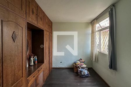 Casa à venda com 360m², 3 quartos e 4 vagas Casa à venda com 360m², 3 quartos e 4 vagasQuarto 3