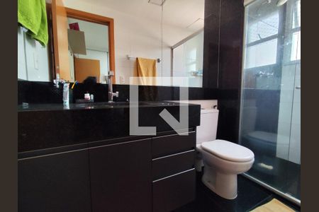 Apartamento para alugar com 49m², 2 quartos e 2 vagasBanheiro do Quarto 1