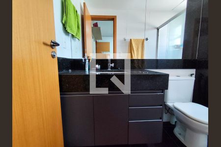 Banheiro do Quarto 1 de apartamento à venda com 2 quartos, 49m² em Lourdes, Belo Horizonte