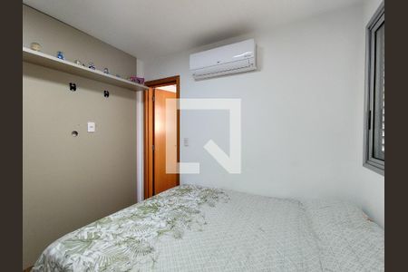 Quarto 1 de apartamento à venda com 2 quartos, 49m² em Lourdes, Belo Horizonte
