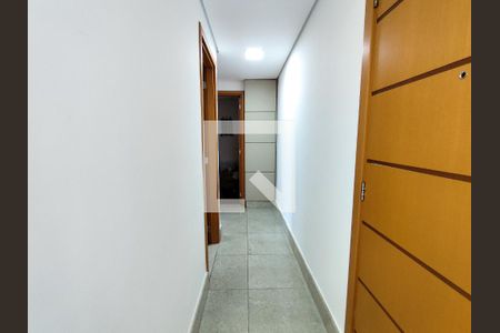 Corredor de apartamento à venda com 2 quartos, 49m² em Lourdes, Belo Horizonte