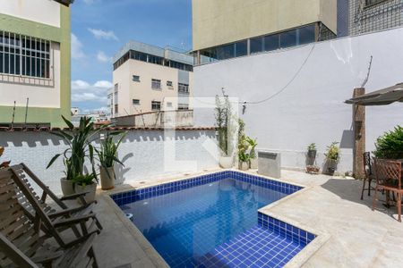Casa à venda com 110m², 3 quartos e 2 vagas Casa à venda com 110m², 3 quartos e 2 vagasÁrea externa