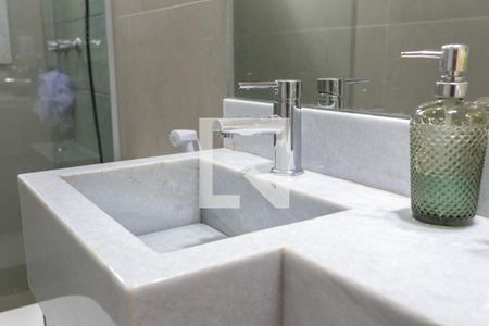 Casa à venda com 110m², 3 quartos e 2 vagas Casa à venda com 110m², 3 quartos e 2 vagasBanheiro