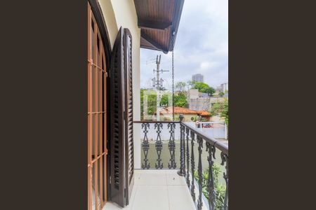 Casa à venda com 180m², 3 quartos e 1 vaga Casa à venda com 180m², 3 quartos e 1 vagaVaranda do Quarto 1