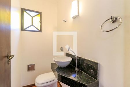 Casa à venda com 180m², 3 quartos e 1 vaga Casa à venda com 180m², 3 quartos e 1 vagaLavabo