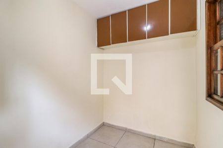 Casa à venda com 180m², 3 quartos e 1 vaga Casa à venda com 180m², 3 quartos e 1 vagaQuarto de Serviço 2