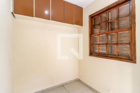 Casa à venda com 180m², 3 quartos e 1 vaga Casa à venda com 180m², 3 quartos e 1 vagaQuarto de Serviço 2