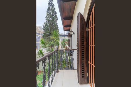 Casa à venda com 180m², 3 quartos e 1 vaga Casa à venda com 180m², 3 quartos e 1 vagaVaranda do Quarto 1