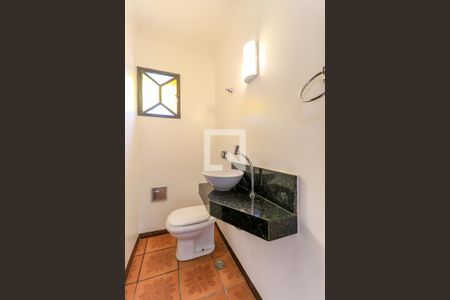 Casa à venda com 180m², 3 quartos e 1 vaga Casa à venda com 180m², 3 quartos e 1 vagaLavabo