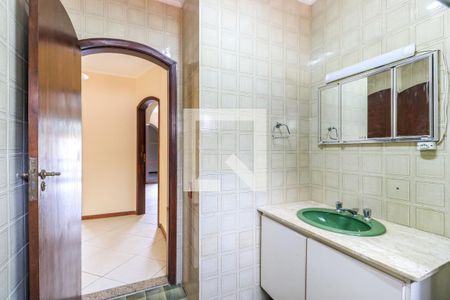 Casa à venda com 180m², 3 quartos e 1 vaga Casa à venda com 180m², 3 quartos e 1 vagaBanheiro