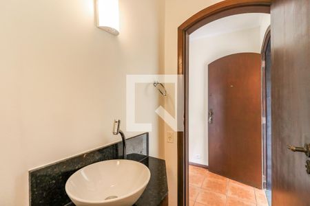 Casa à venda com 180m², 3 quartos e 1 vaga Casa à venda com 180m², 3 quartos e 1 vagaLavabo