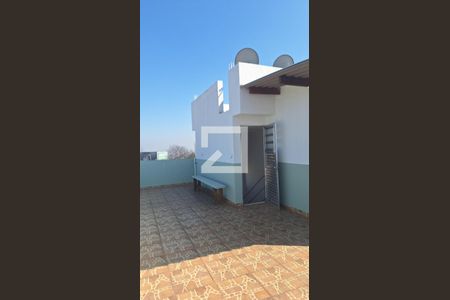 Casa para alugar com 110m², 3 quartos e 5 vagas Casa para alugar com 110m², 3 quartos e 5 vagasTerraço