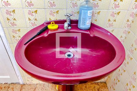 Casa à venda com 240m², 2 quartos e 3 vagasBanheiro