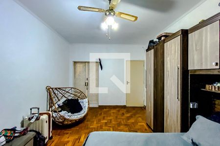 Casa à venda com 240m², 2 quartos e 3 vagasQuarto 2 - Suíte