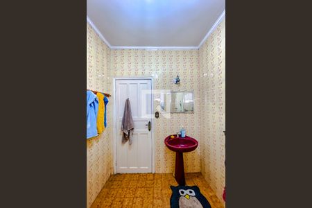 Casa à venda com 240m², 2 quartos e 3 vagasBanheiro