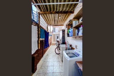 Casa à venda com 240m², 2 quartos e 3 vagasÁrea externa