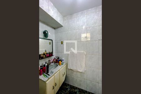 Casa à venda com 240m², 2 quartos e 3 vagasBanheiro da Suíte