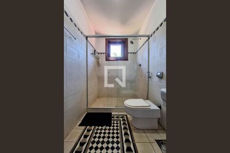 Casa de condomínio para alugar com 480m², 6 quartos e 4 vagasBanheiro da Suíte 1